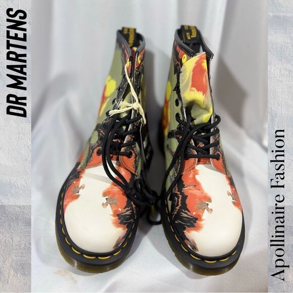 DR MARTENS TATE VOLCANIC FLARE LACE UP BOOTS IN 9 Ladies NWT - Picture 4 of 11